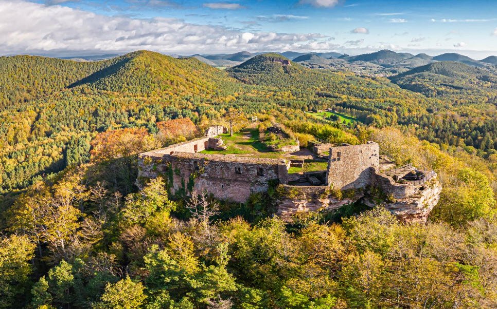 Lindelbrunn Castle, Vorderweidenthal, Germany, Germany